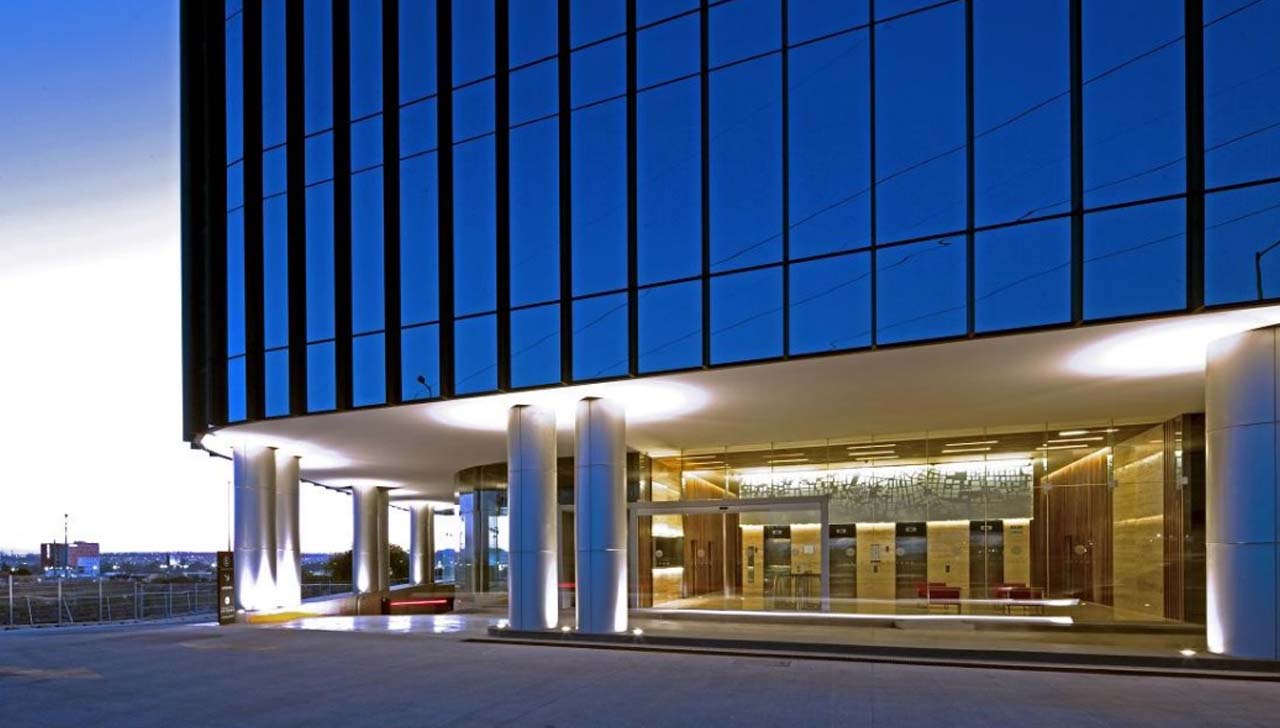 Corporativo Uptown I